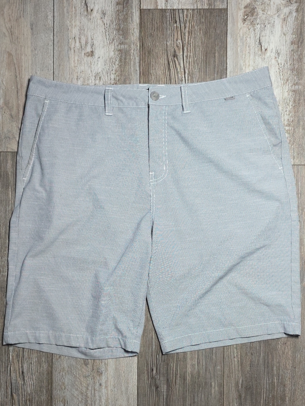 Travis Mathew Men's Wanderlust Flat Front Micro Striped Golfing Shorts Sz 39